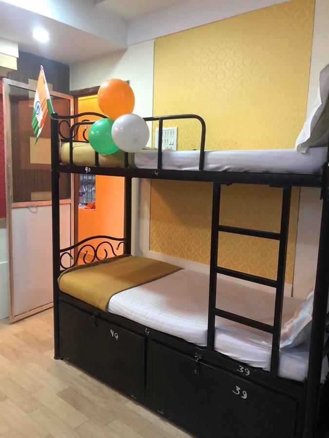 Bandra Dormitory Only For Indian Mumbai Eksteriør bilde